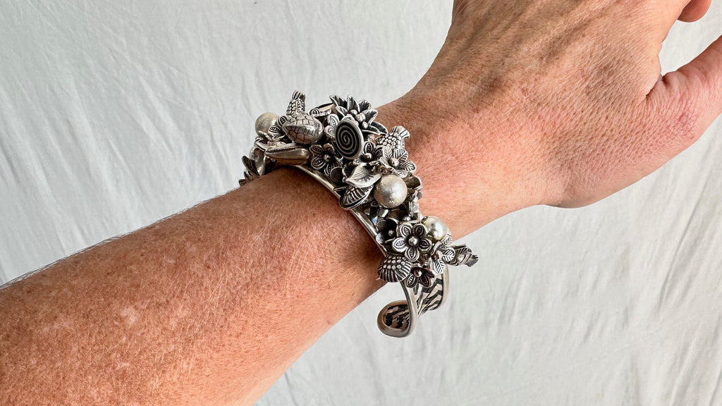 Silver Charm Bracelet. Karen Hill Tribe of Thailand. 0505